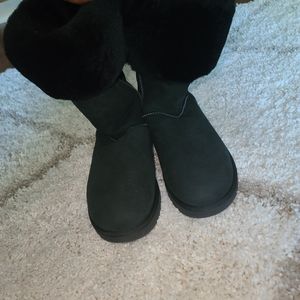 Ugg's winter boot